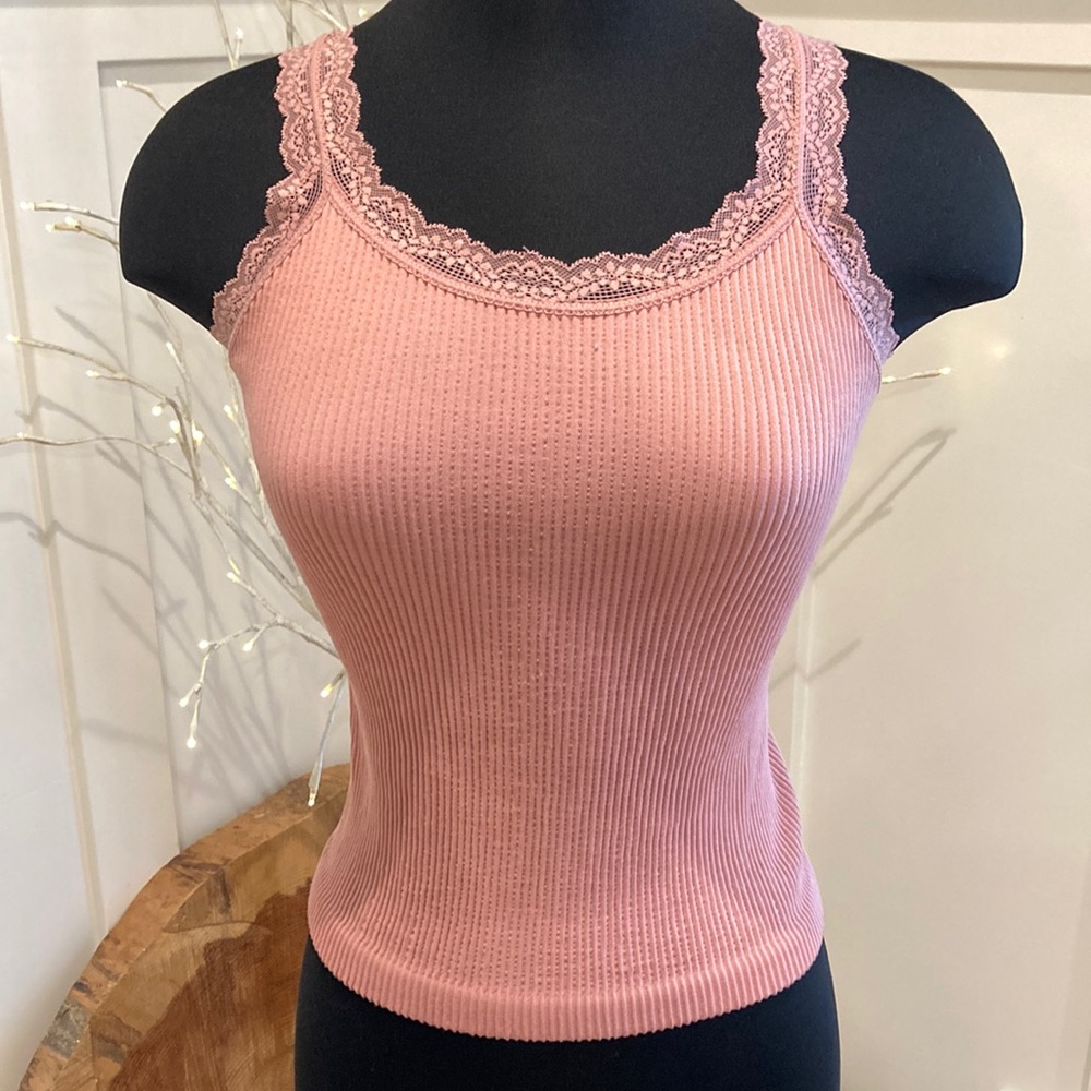 Forever 21 pink tank top